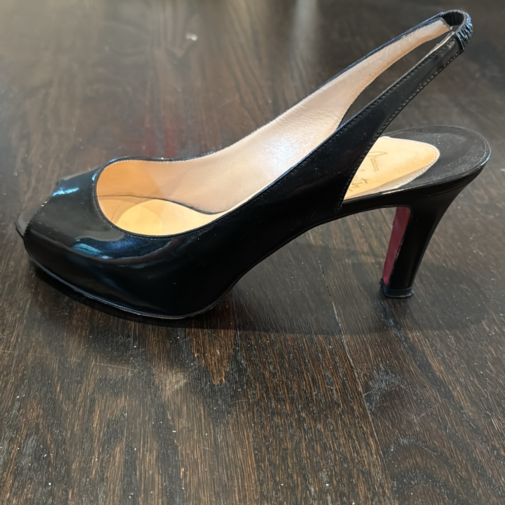 Christian Louboutin Peeptoe Slingbacks. Size 38.5.